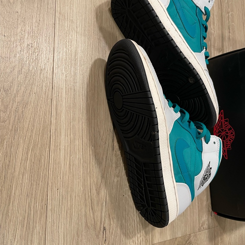 Jordan Sneakers in Teal and White - Picture 2 of 6